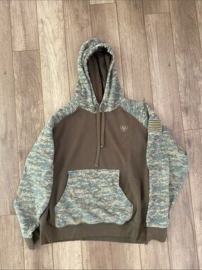 Ariat Olive & Digital Camo Pullover Hoodie